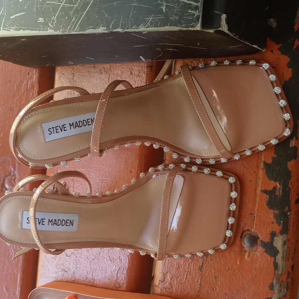 New sandals Steve Madden